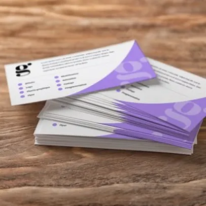 Cartes de visite professionnelles personnalisées, logo et détails graphiques violets